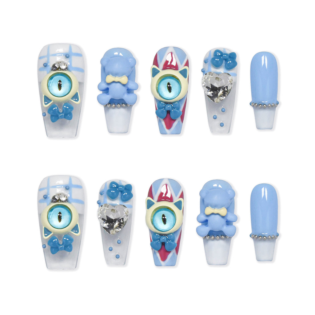 Faux ongles à coller Nailsynth – Motif petit monstre 3D œil bleu et ourson avec pierres précieuses et nœuds, lot de 10 faux ongles tendance, adhésif, bâton de manucure et lime à ongles inclus.