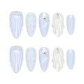 Faux ongles à coller Nailsynth – Élégant thème sirène perlée avec coquillages et détails 3D, lot de 10 faux ongles tendance, adhésif, bâton de manucure et lime à ongles inclus.